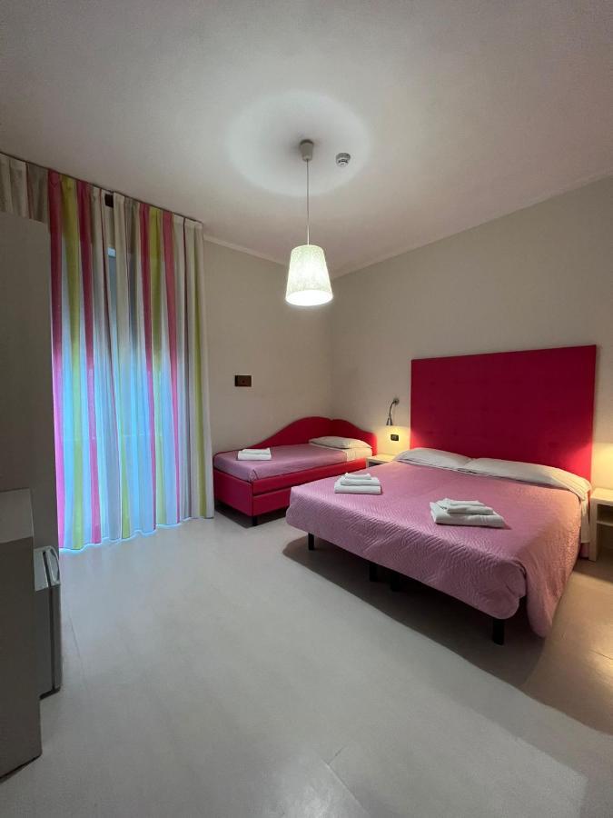 Hotel Leonardo Cesena Bagian luar foto