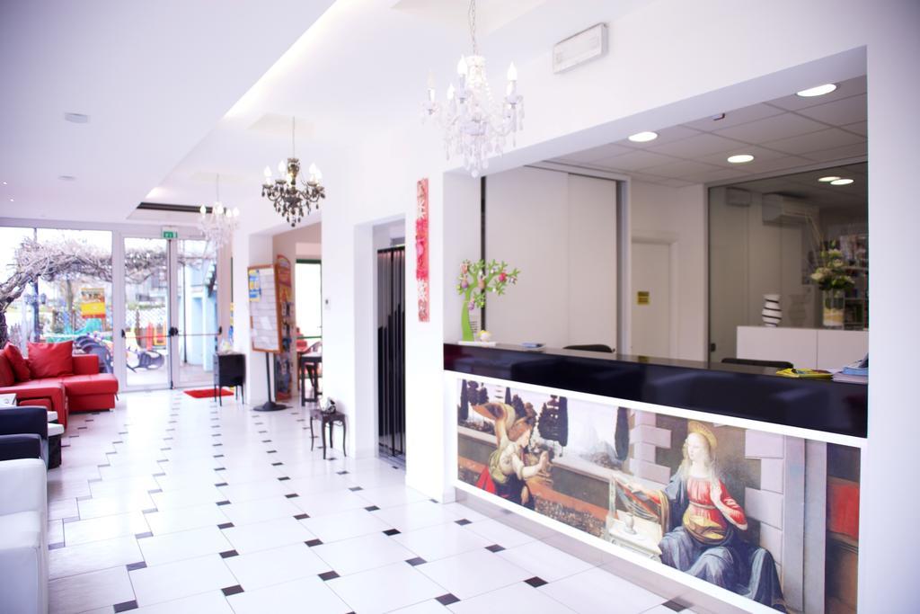 Hotel Leonardo Cesena Bagian luar foto