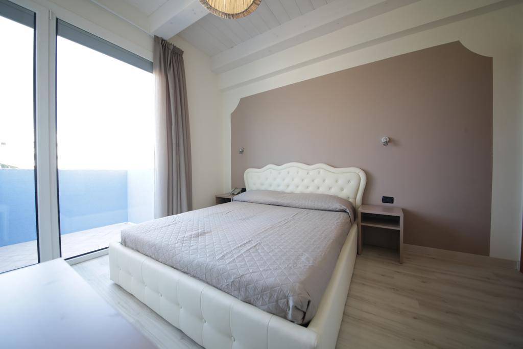 Hotel Leonardo Cesena Bagian luar foto