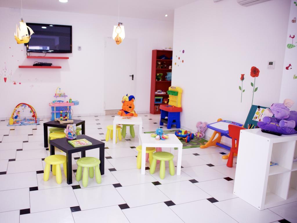 Hotel Leonardo Cesena Bagian luar foto
