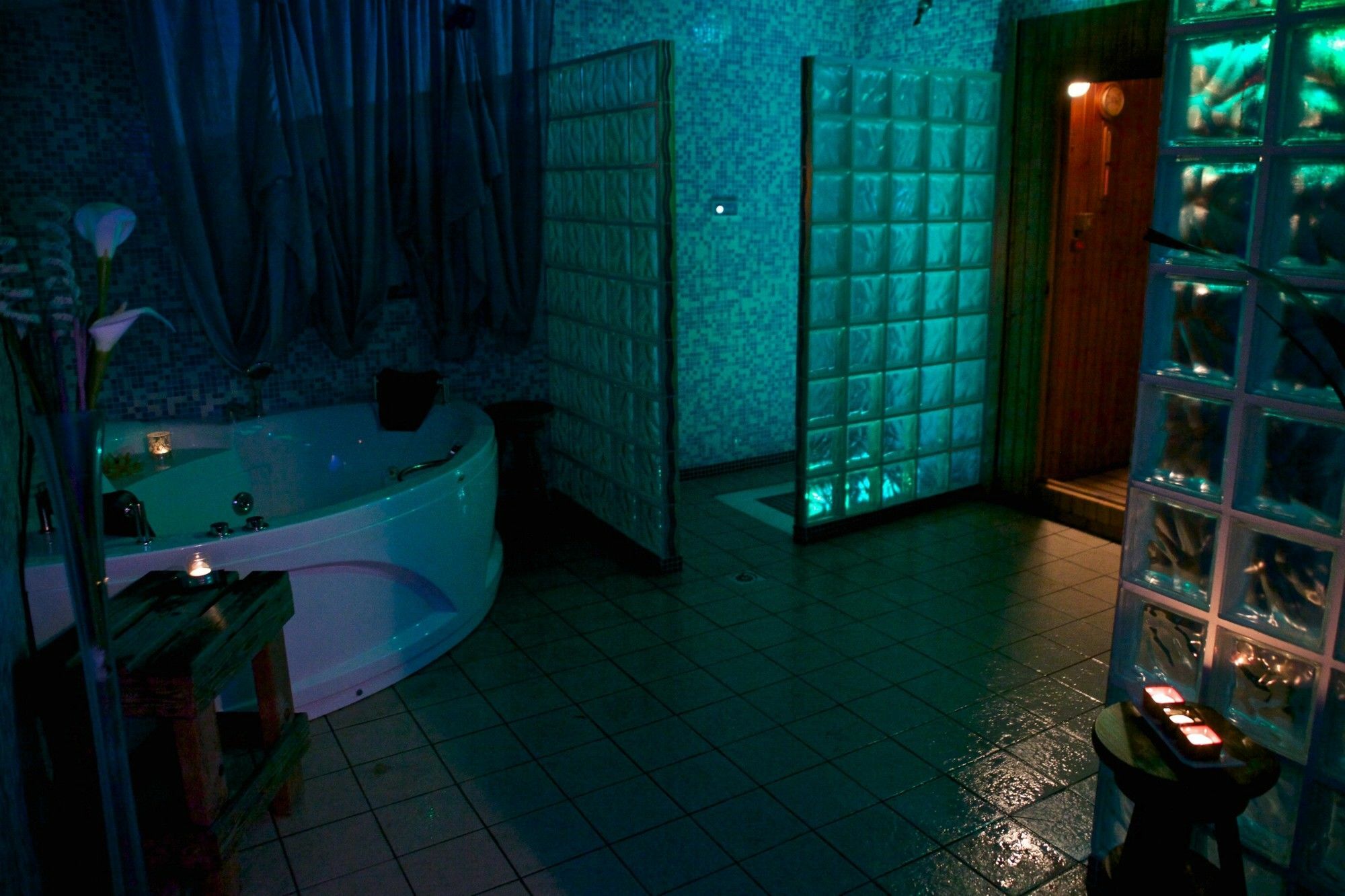Hotel Leonardo Cesena Bagian luar foto