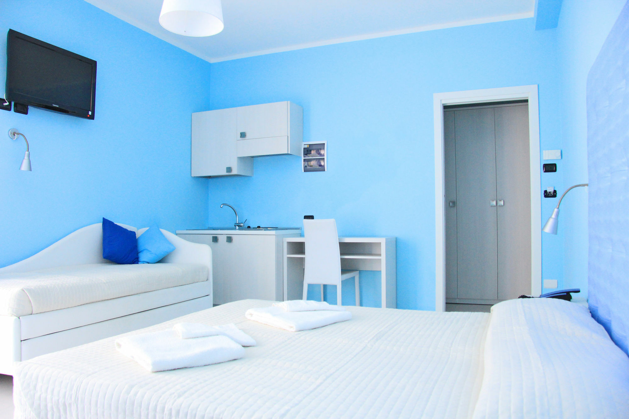 Hotel Leonardo Cesena Bagian luar foto